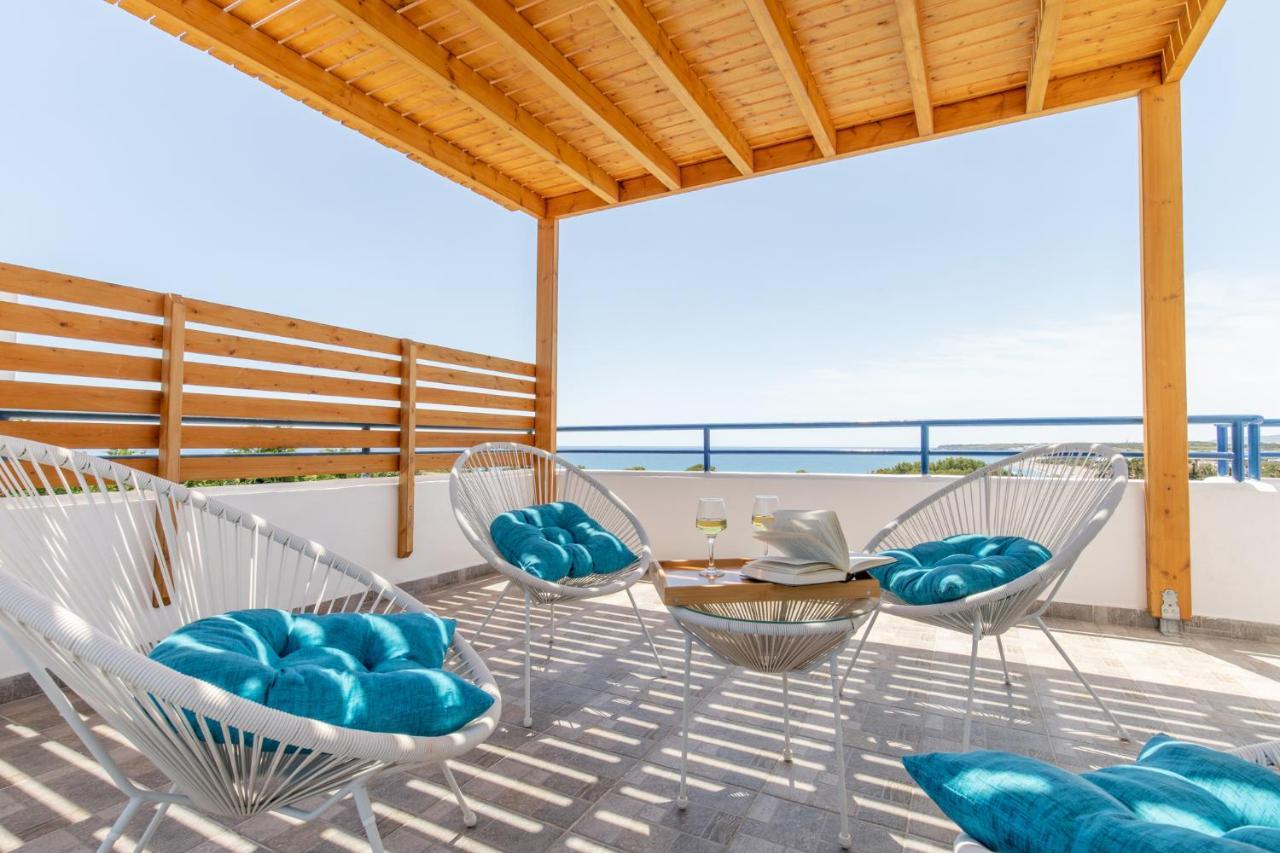 White Blue Villa Лакания Экстерьер фото