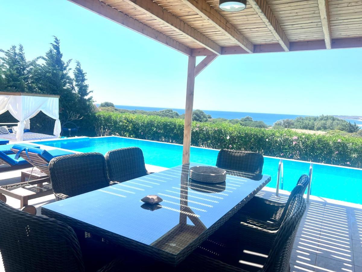 White Blue Villa Лакания Экстерьер фото